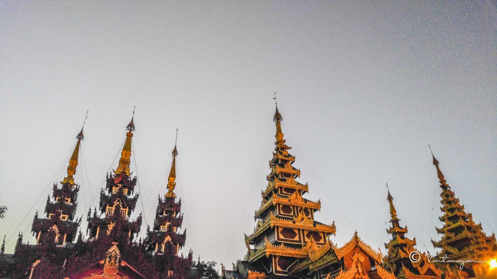 shwedagon pagoda yangon myanmar